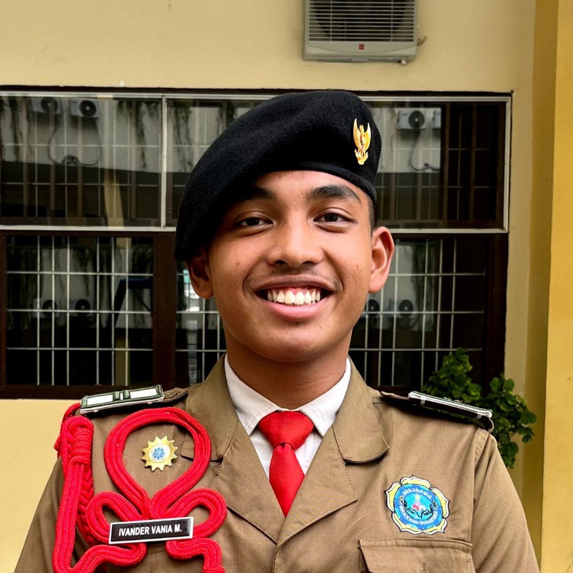 IVANDER VANIA MARBUN